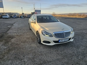 Vând Mercedes E200 bluetech