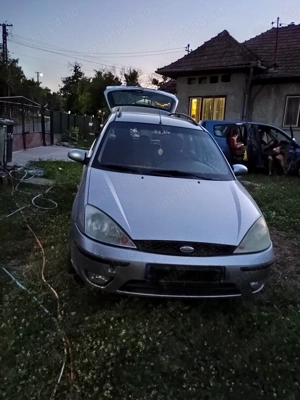 Vând Ford Focus 1.8 TDDI - imagine 5