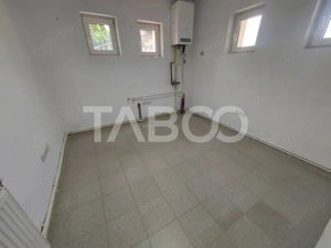 Spatiu comercial de inchiriat 370 mpu curte privata 1500 mp usi garaj - imagine 4