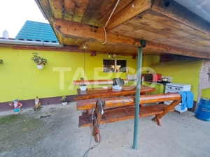 COMISION 0- Casa cu 4000 mp teren piscina zona retrasa Casolt - imagine 4