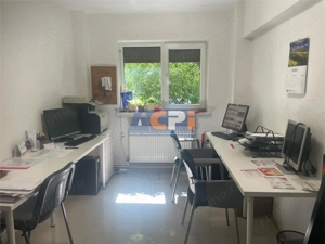 spa #539;iu comercial, parter , zona centrala Bac #259;u - imagine 7