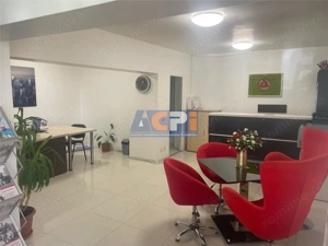 spa #539;iu comercial, parter , zona centrala Bac #259;u - imagine 2