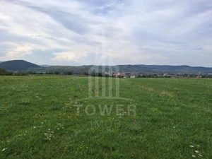 Teren la Orlat cu vedere spre munti - imagine 2