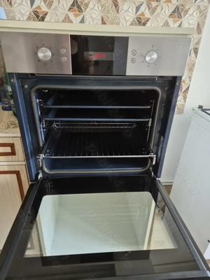 Vând cuptor electric incorporat.