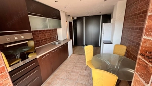 Apartament 3 camere | Loc de parcare | Centrală proprie | 74 mp | 2 AC | Mobilat și utilat | Liniste