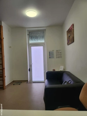 Vand spatiu comercial ( cabinet medical)