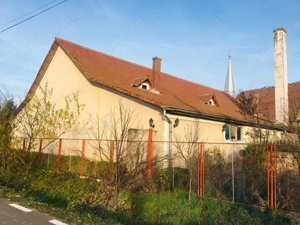 Inchiriez Hala Industriala 900mp2 1.70 eur mp2