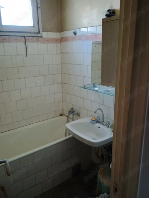  Particular de vanzare - Apartament 4 camere, confort 2  Bulevardul Timișoara - imagine 3