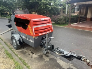 Vând pompă de beton putzmeister P715