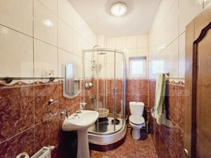 Oportunitate de investiție! Casă de vanzare, cu 8 camere, 382 mp, zona Gruia - imagine 8