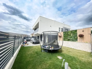 Casă ultra finisată - mobilată - piscină infinity - imagine 4