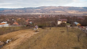 Teren de 5100 mp amplasat într-o zonă superbă de munte