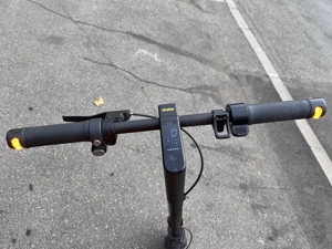 Vând trotineta electrică Segway Ninebot G2 Max în garanție - imagine 2