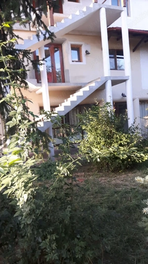 Vand casa P+2E atelier teren 24 ari cu acces la 2 strazi pretabil rezidential pensiune camin - imagine 5
