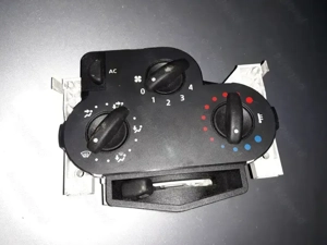 Panou butoane comanda ventilatie climatizare logan 1 - imagine 2