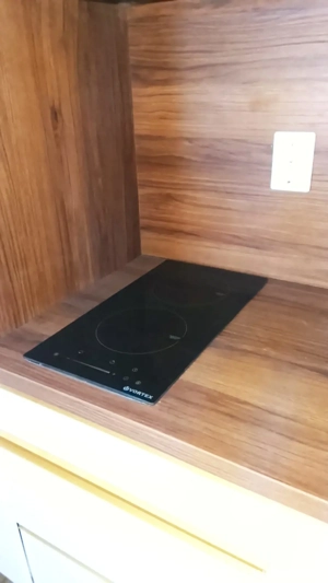 Apartament luxos, mobilat și utilat, în bloc nou, în zonă privilegiată, în Chișineu-Criș - imagine 7