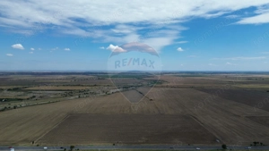 Teren Tisita/ DN2 E85 2.75 ha - imagine 3 Teren Tisita/ DN2 E85 2.75 ha - imagine 3