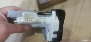 Incuietoare broasca usa fata dreapta Audi A4,A5,Q3,Q5,Q7 etc   - imagine 3