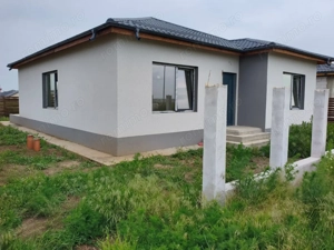 Casa pe parter – 3 camere, 2 bai, teren 349 mp - Vidra - imagine 9