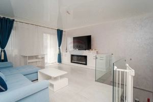 Apartament cu 3 camere de vânzare  ESQ Village  Valea Lupului