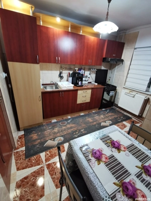 închiriez apartament 2 camere in regim hotelier  - imagine 5