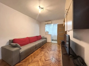Apartament 3 camere, 48mp utili, etaj 1, boxa la subsol - Piata Doina