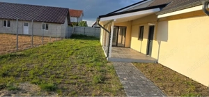 Casa individuala, pe parter, 3 camere, la asfalt, 504mp, fara comision - imagine 3