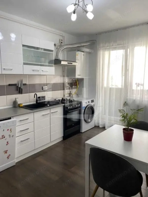 Apartament 2 camere, parcare subterana, zona Vivo - imagine 3