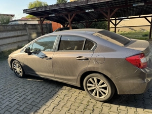 Honda Civic 4D 1.8 benzină   2012   întreținută - imagine 9 Honda Civic 4D 1.8 benzină   2012   întreținută - imagine 9
