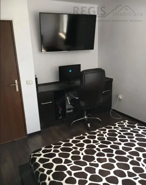 Penthouse de 3 camere in zona Sanpetru - imagine 4