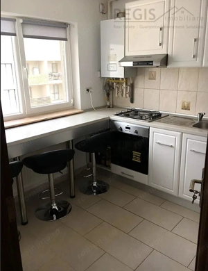 Penthouse de 3 camere in zona Sanpetru - imagine 8