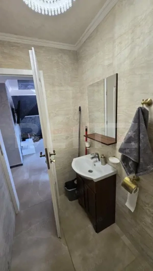 Apartament de lux, 3 camere, ultracentral–eleganță și confort în inima orașului - imagine 13