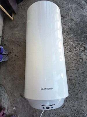 Vând boilar ariston slim in perfectă stare de funcționare plus butelie preț 500 lei negociabil  - imagine 3