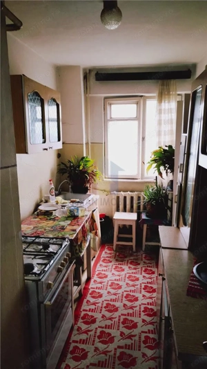 2 camere confort 1 Decomandat, Viziru 3, etaj intermediar - imagine 4