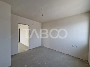 Apartament 66 mp utili 3 camere 2 bai etaj 3 in bloc cu lift Turnisor - imagine 3
