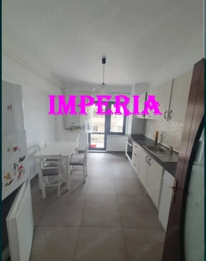  Apartament cu 3 camere, zona Stadion - Bloc Nou