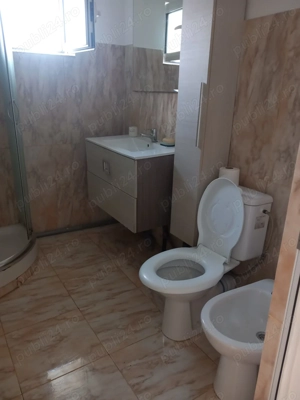 Închiriez apartament 3 camere  - imagine 2