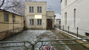 Casa/Vila 71 mp utili, 183 mp teren, zona Ultracentrală