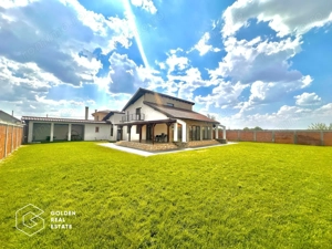 Oportunitate! Vila de lux, Livada, P+E, 5 camere, teren 957mp - imagine 2