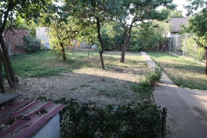 Proprietar vand vila cu doua apartamente, Zona Dambovita - imagine 10