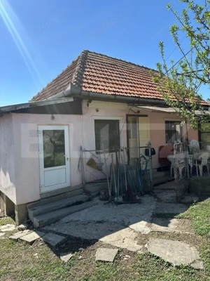 2 case cu teren 1100mp, toate utilitatile, asfalt, Cojocna