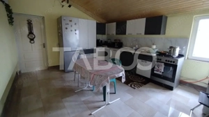 Afacere si locuinta cu teren de 1450 mp de vanzare in Rausor - imagine 11