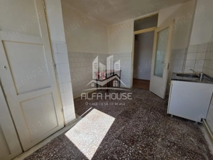 Vand 3 Camere Decomandat Micro 4 - imagine 5