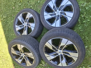 Vand set roți originale Volvo pe 18