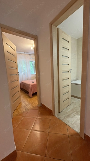 Apartament cu 3 camere decomandat, zona Lipovei, parter - imagine 6