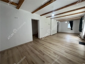 Cabana cu 7 camere 7 bai si teren 1000 mp in Avrig zona Mlaci - imagine 13