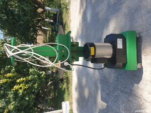 Despicator ptr spargerea lemnului