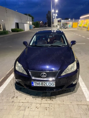 Lexus IS 220d...