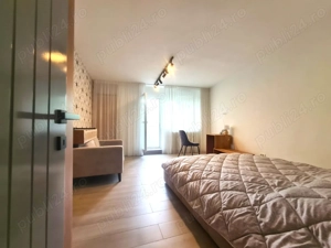 Studio renovat la 4 minute de TImpuri Noi