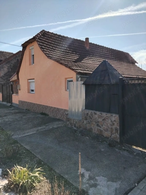 Casă de locuit cu mansardă + teren - Buteni, jud. Arad - imagine 2